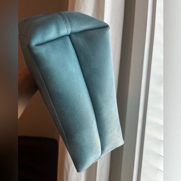 NEW Portland leather aqua mini zip - Picture 5 of 7